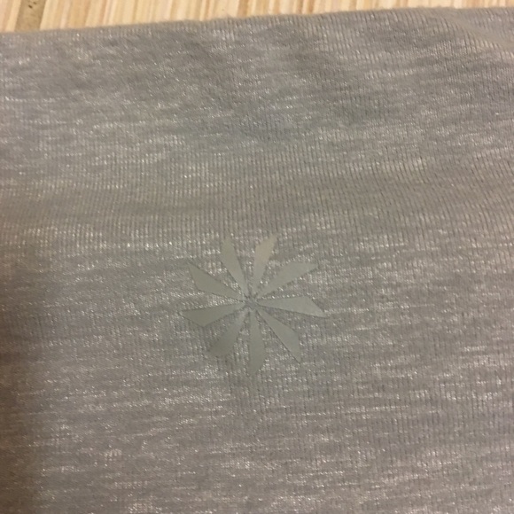 🆕 Athleta capri/crop leggings - Picture 4 of 4